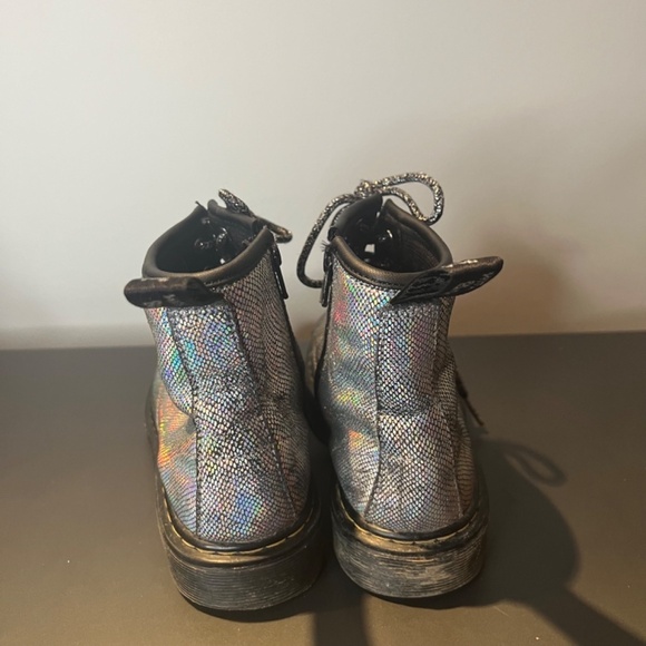 Dr. Martens kids boots iridescent size 2 preloved - Picture 4 of 6
